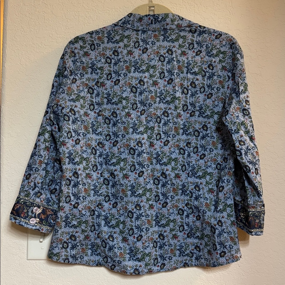 Napa Valley Blue Floral Button Lace Accent Button-Down Shirt Size PL - Picture 2 of 4